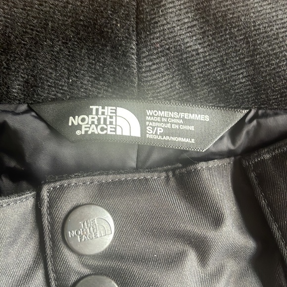 NWT The North Face Sally Snow Pants in Black - Picture 3 of 5